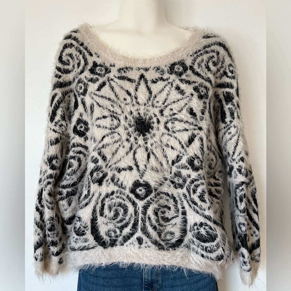Cream & Black Katsumi Sweater